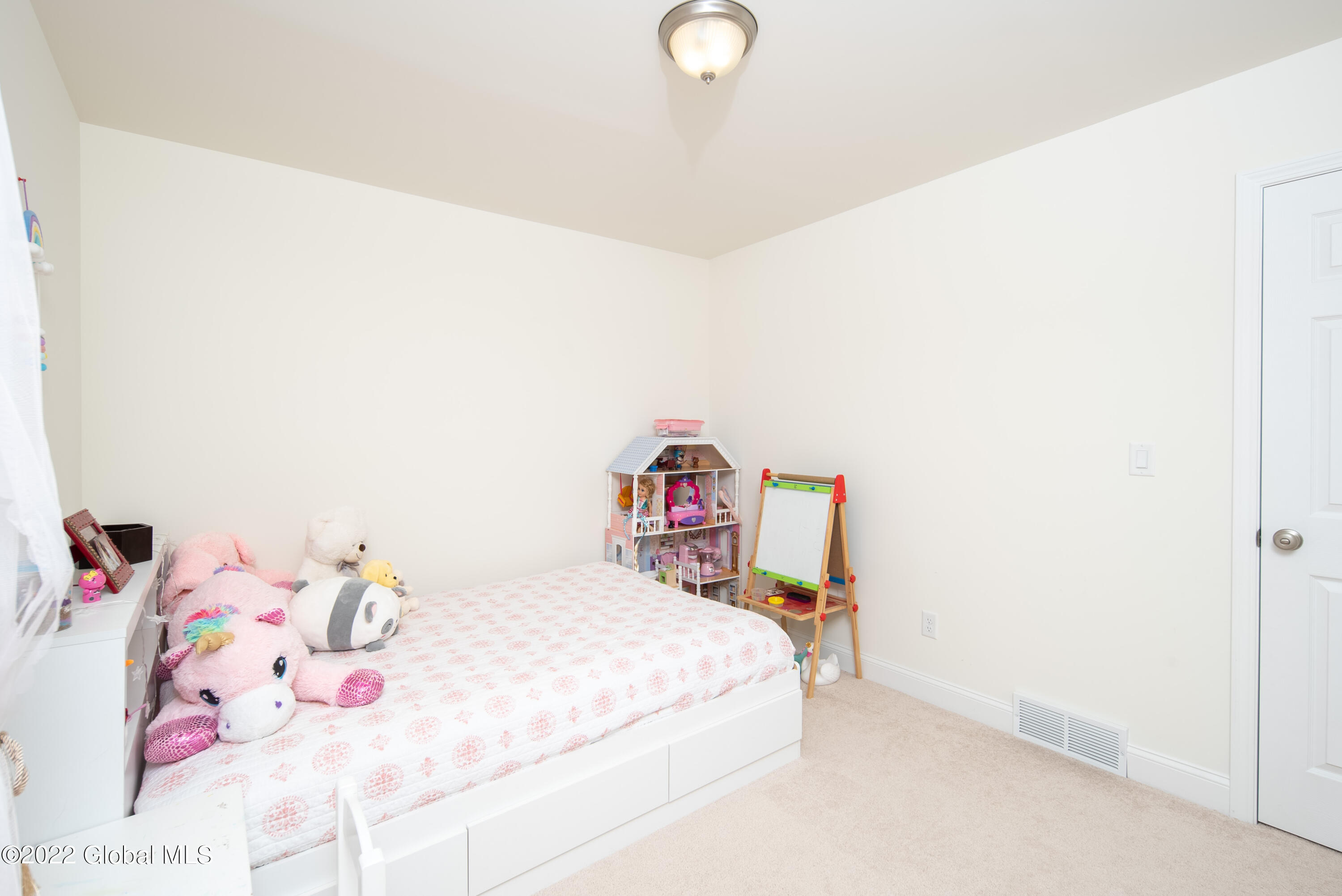 7 Cove Road Colonie, NY 12047 - Photo 22 of 45 022