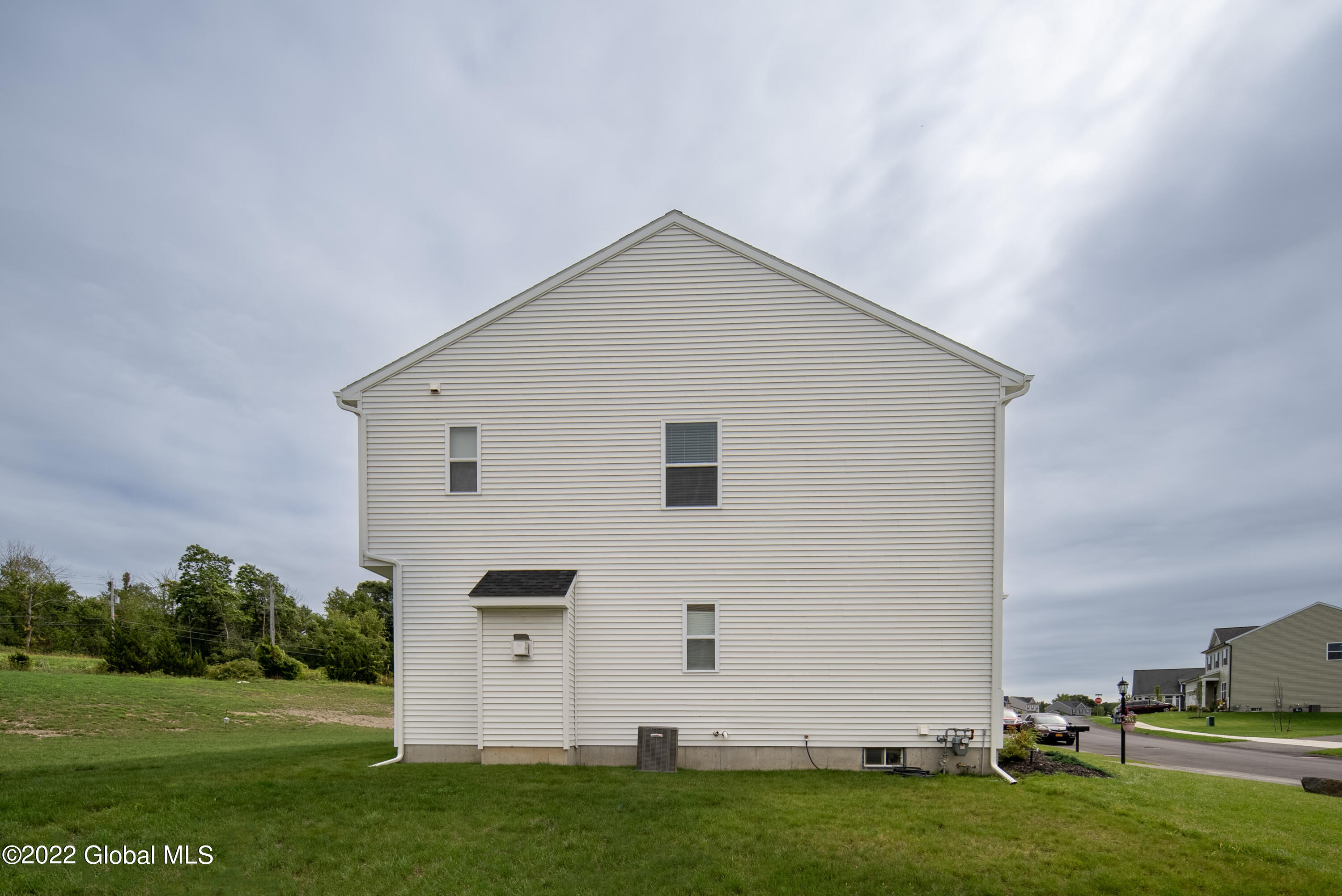 7 Cove Road Colonie, NY 12047 - Photo 38 of 45 038