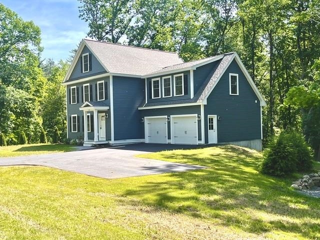 1152 Bridge Street Pelham, NH 03076 - Photo 3 of 41