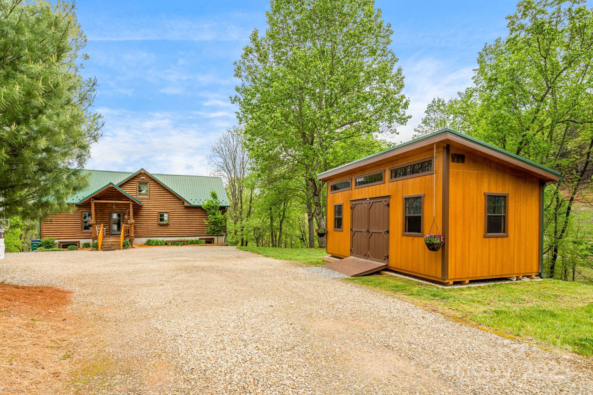 256 Morgan Cove Road Candler, NC 28715 - Photo 4 of 25 Gallery Image 4
