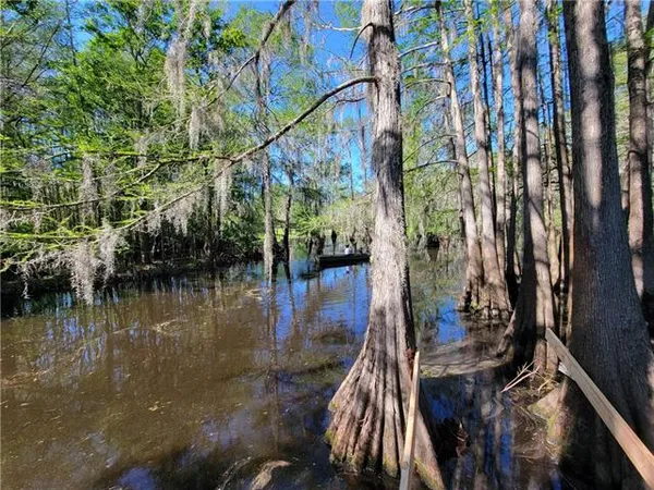 $98,000 | 176 Harbor Estate Road, Campti, LA 71411