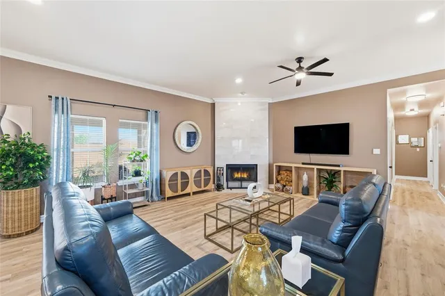 $580,000 | 1305 East Highland Road, Waxahachie, TX 75167