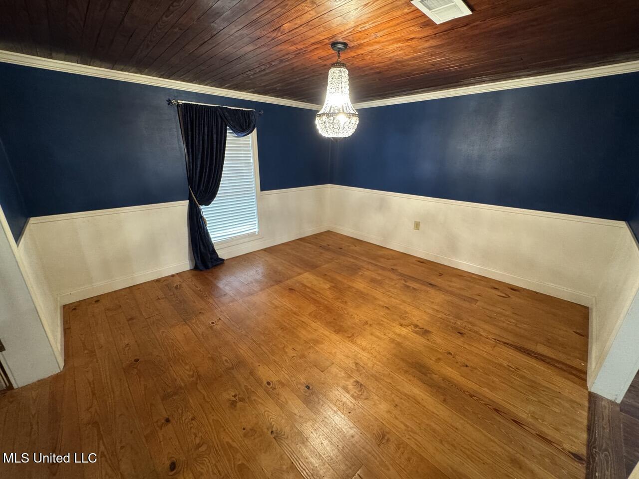 7035 Robertson Road Meadville, MS 39653 - Photo 16 of 47 IMG_1105 Large