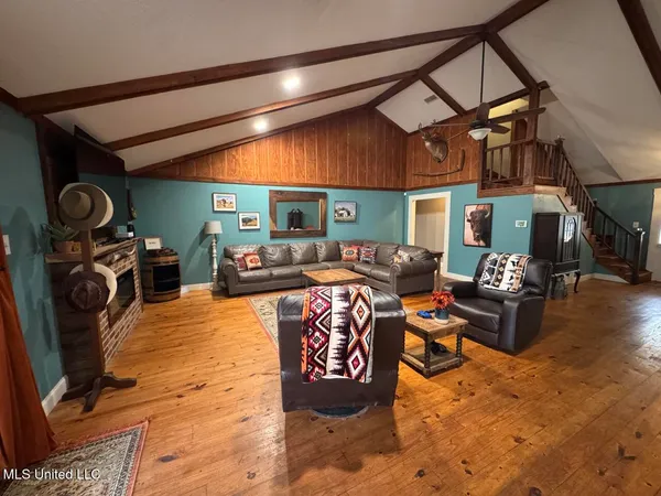 $450,000 | 7035 Robertson Road, Meadville, MS 39653