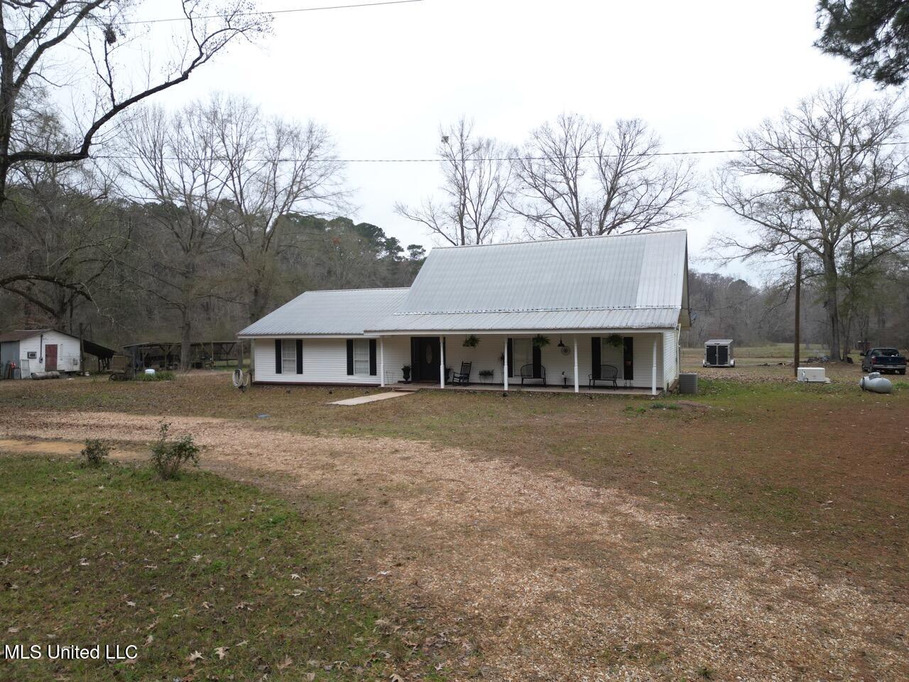 7035 Robertson Road Meadville, MS 39653 - Photo 2 of 47 DJI_0070 Large