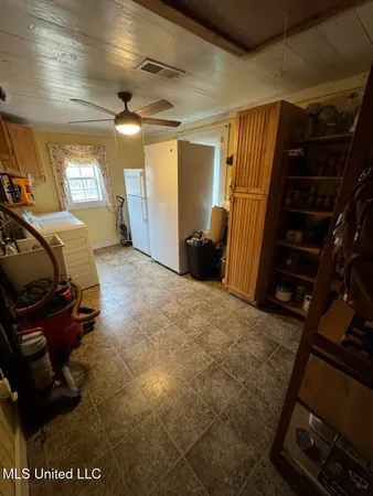 $450,000 | 7035 Robertson Road, Meadville, MS 39653