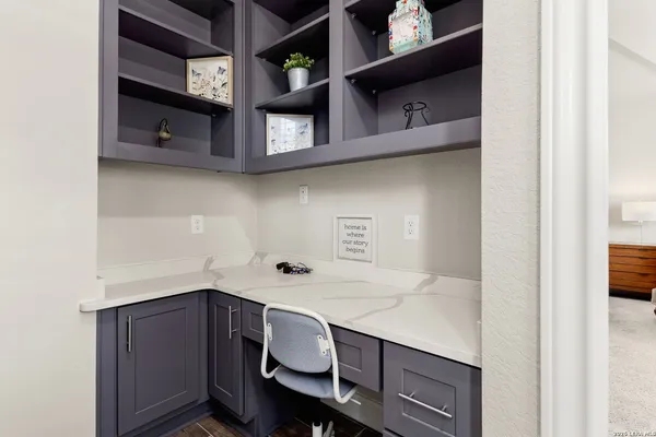 $3,800 | 3911 Monteverde Way, San Antonio, TX 78261