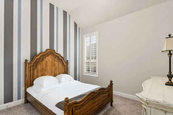 $3,800 | 3911 Monteverde Way, San Antonio, TX 78261