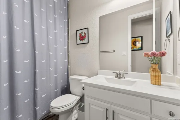 $3,800 | 3911 Monteverde Way, San Antonio, TX 78261