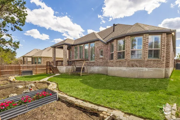 $3,800 | 3911 Monteverde Way, San Antonio, TX 78261