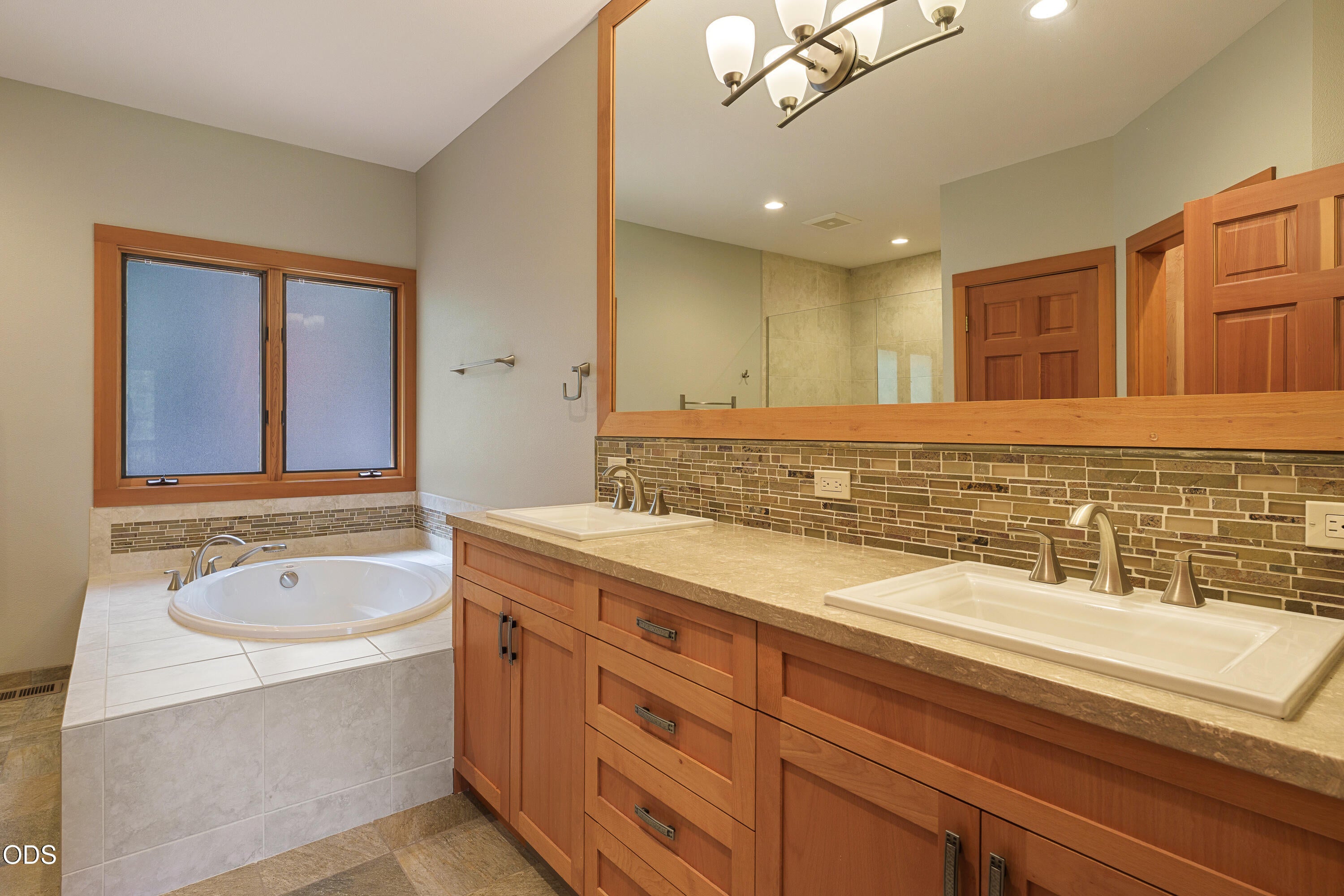 13402 Anapholis, Unit 304 Black Butte Ranch, OR 97759 - Photo 53 of 98 Gallery Image 53