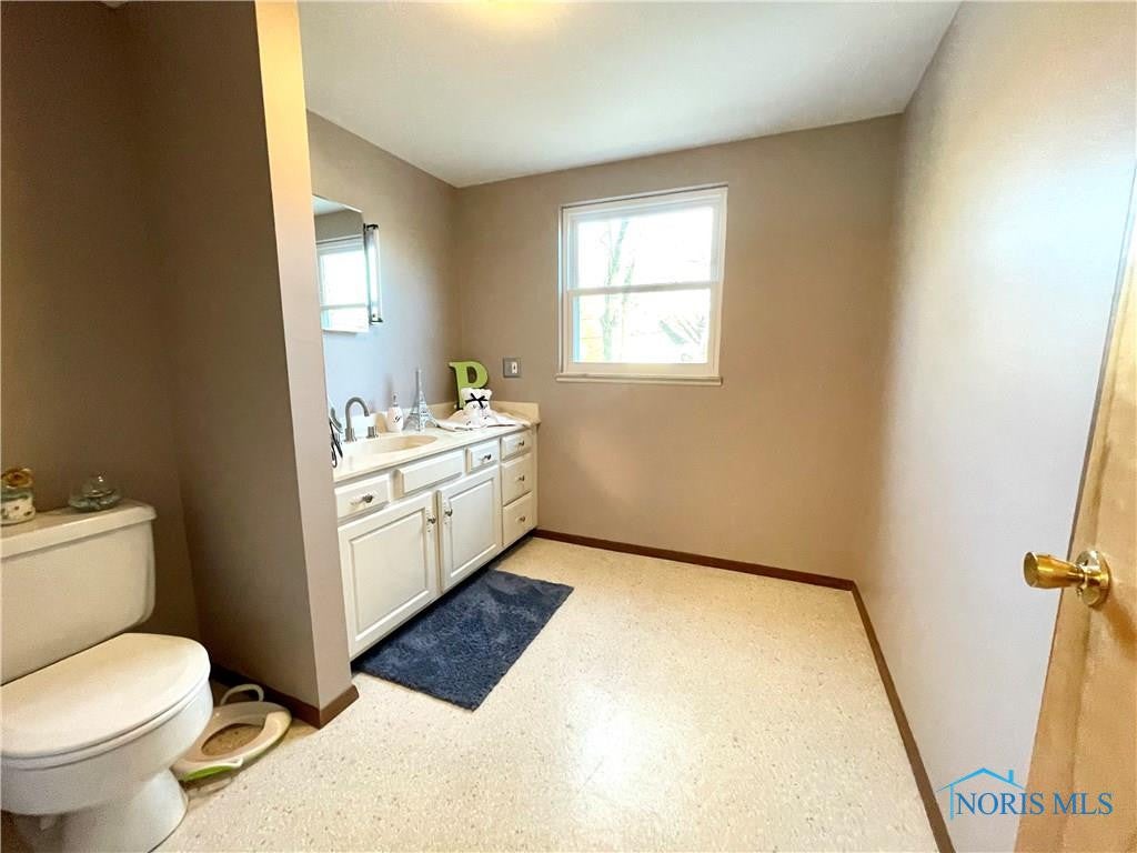 4108 Bowen Road Toledo, OH 43613 - Photo 18 of 25 Gallery Image 18