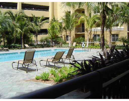 1660 Renaissance Commons Boulevard, Unit 2621 Boynton Beach, FL 33426 - Photo 3 of 23 20191110150443008564000000-o