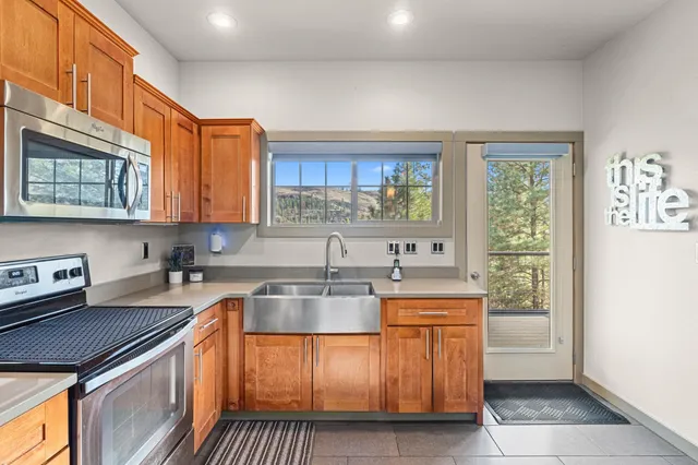 $379,000 | 31741 East Ringneck Lane, Davenport, WA 99122