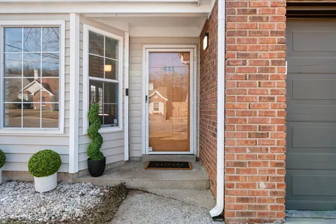 a view of a windows and chair