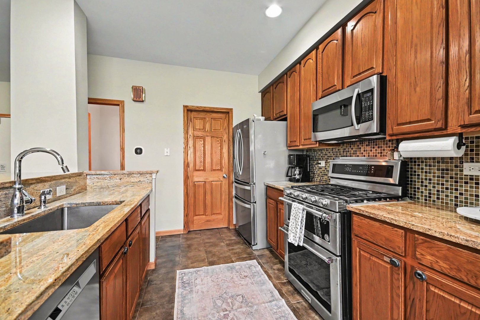 24044 Walnut Circle Plainfield, IL 60585 - Photo 6 of 27