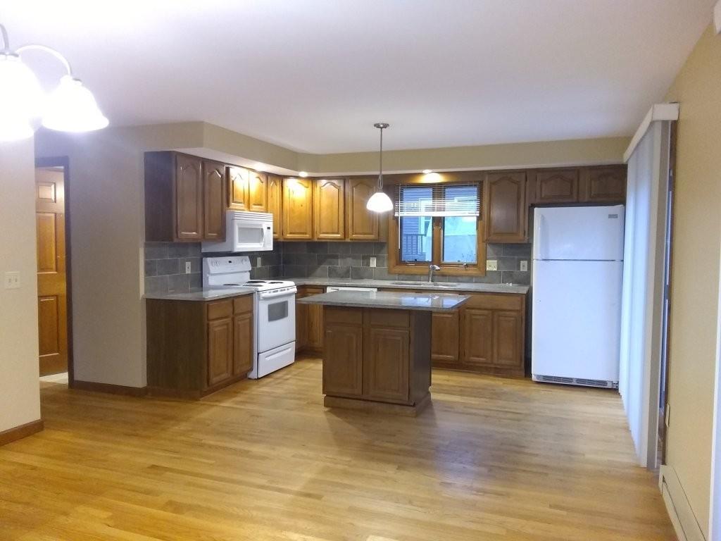 340 Monson Turnpike Road Ware, MA 01082 - Photo 5 of 39