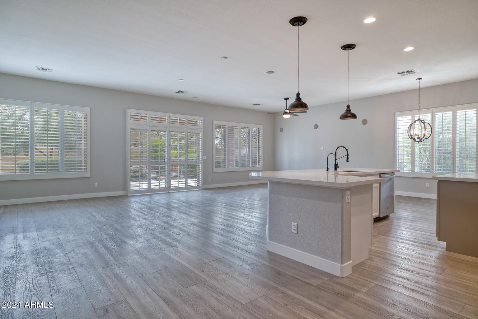 5121 South Ranger Trail Gilbert, AZ 85297 - Photo 12 of 49 5121 S Ranger Trl Gilbert - 103018_4