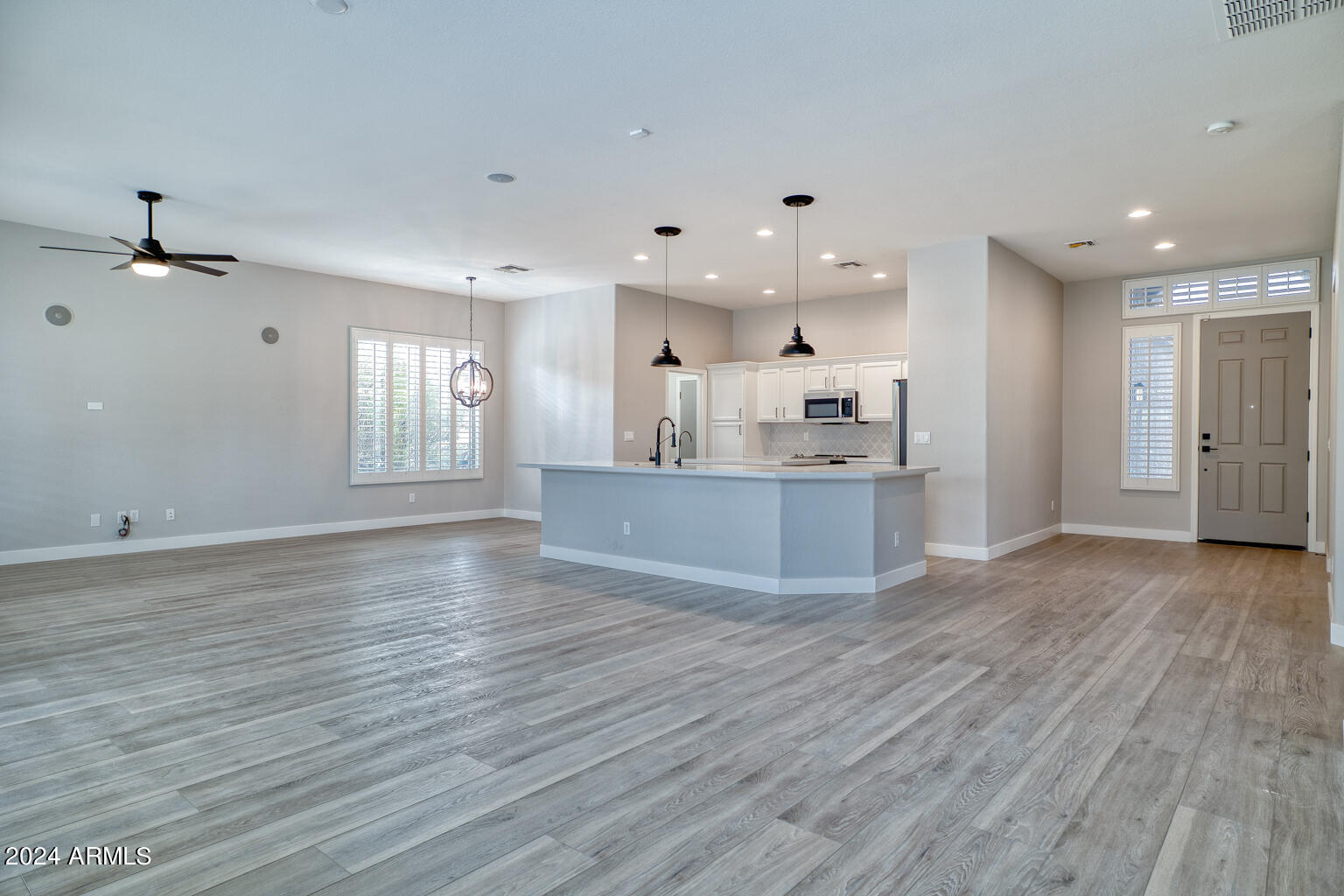 5121 South Ranger Trail Gilbert, AZ 85297 - Photo 9 of 49 5121 S Ranger Trl Gilbert - 102713_1