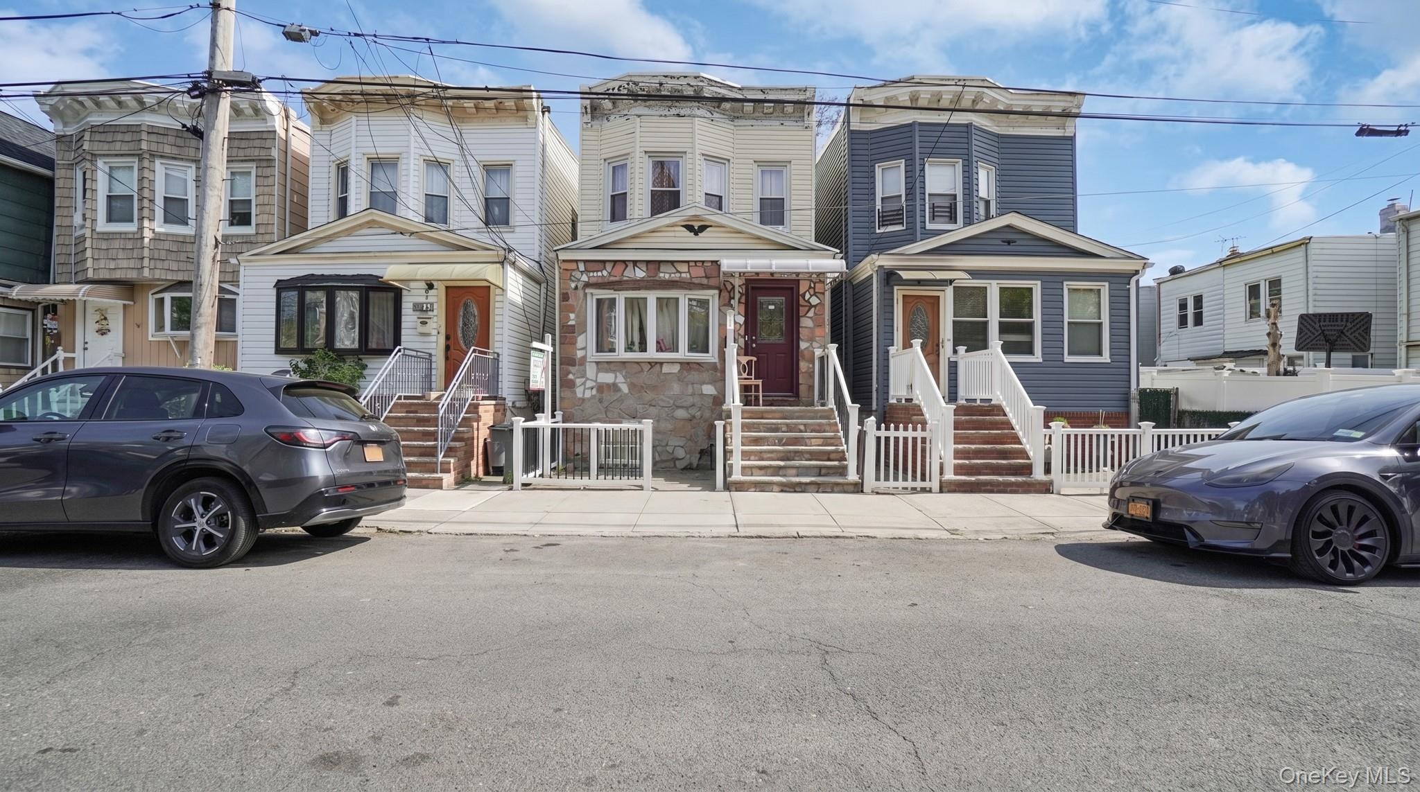 102-12 85th Road Queens, NY 11418 - Photo 2 of 22