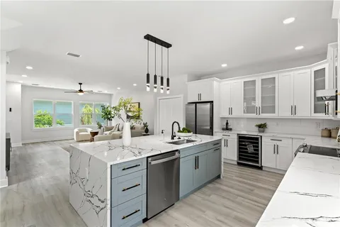 $705,000 | 4120 West North A Street, Unit 6, Tampa, FL 33609