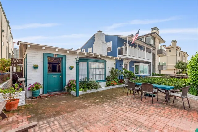 $4,950,000 | 32 21st Street, Hermosa Beach, CA 90254