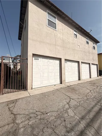 $1,900 | 2431 West Beverly Boulevard, Montebello, CA 90640
