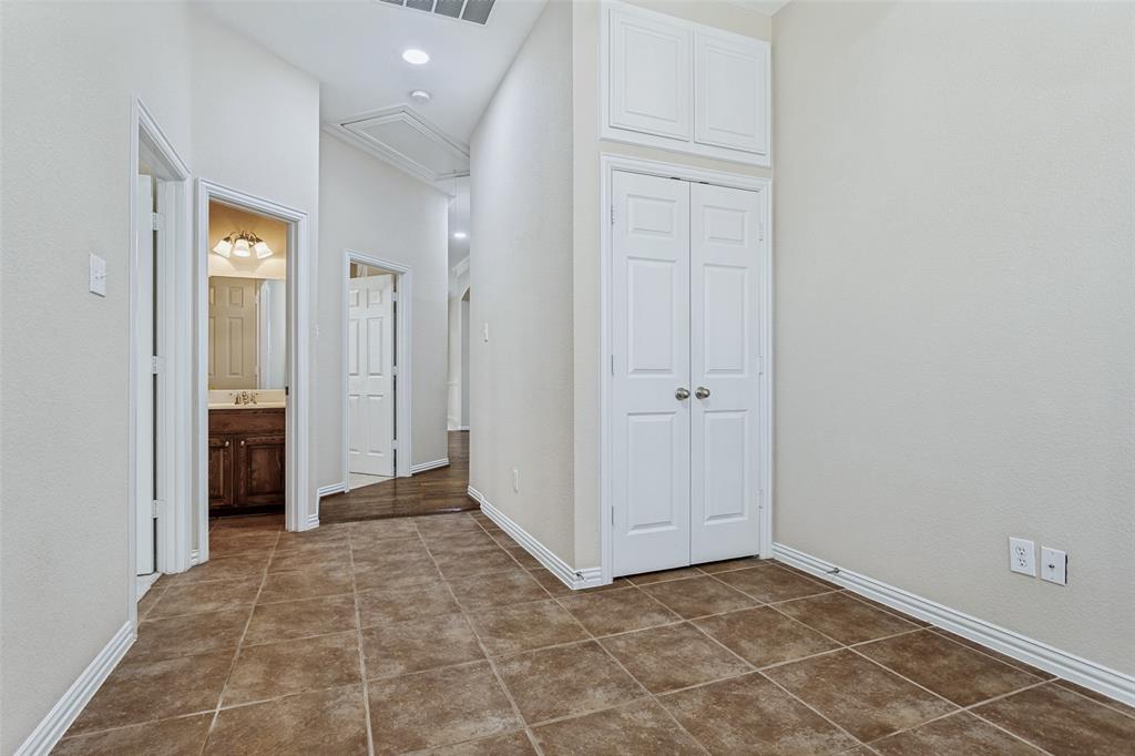 1803 Caprock Road Allen, TX 75002 - Photo 26 of 32 Flex room with closet