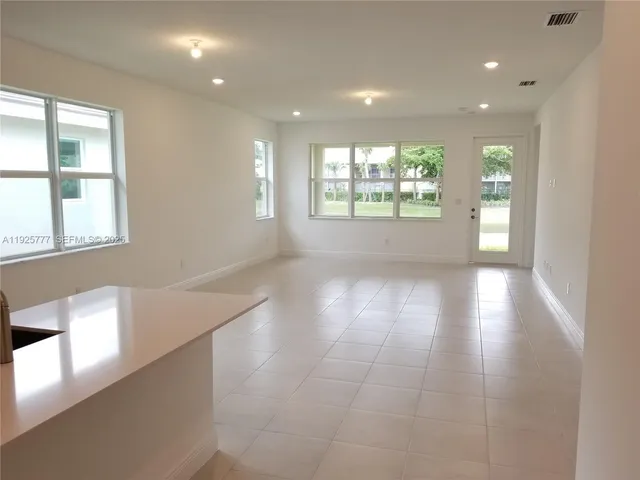 $3,500 | 4129 Marina Way, Unit 4129, Deerfield Beach, FL 33064