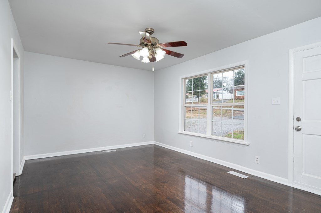 2610 Blackburn Road Southeast Cleveland, TN 37323 - Photo 2 of 10 Gallery Image 2