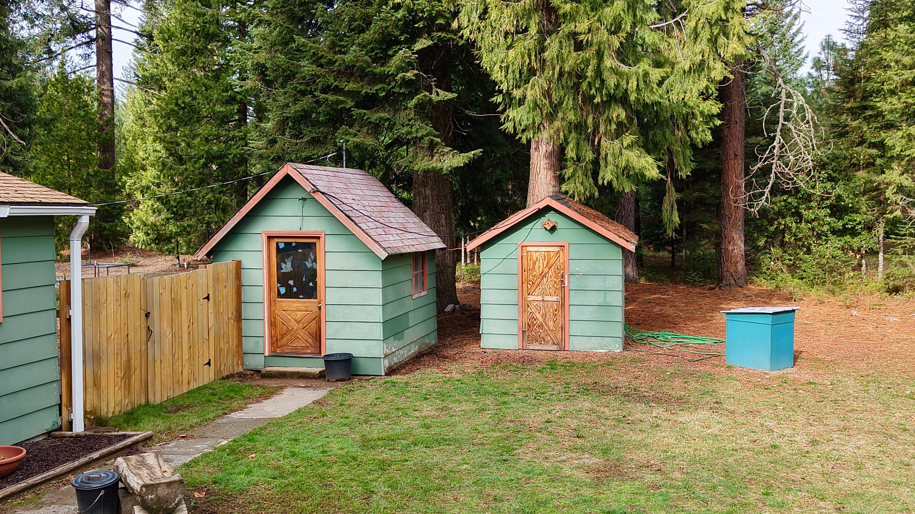 431 Red Blanket Road Prospect, OR 97536 - Photo 35 of 48 Laundry House and Well House