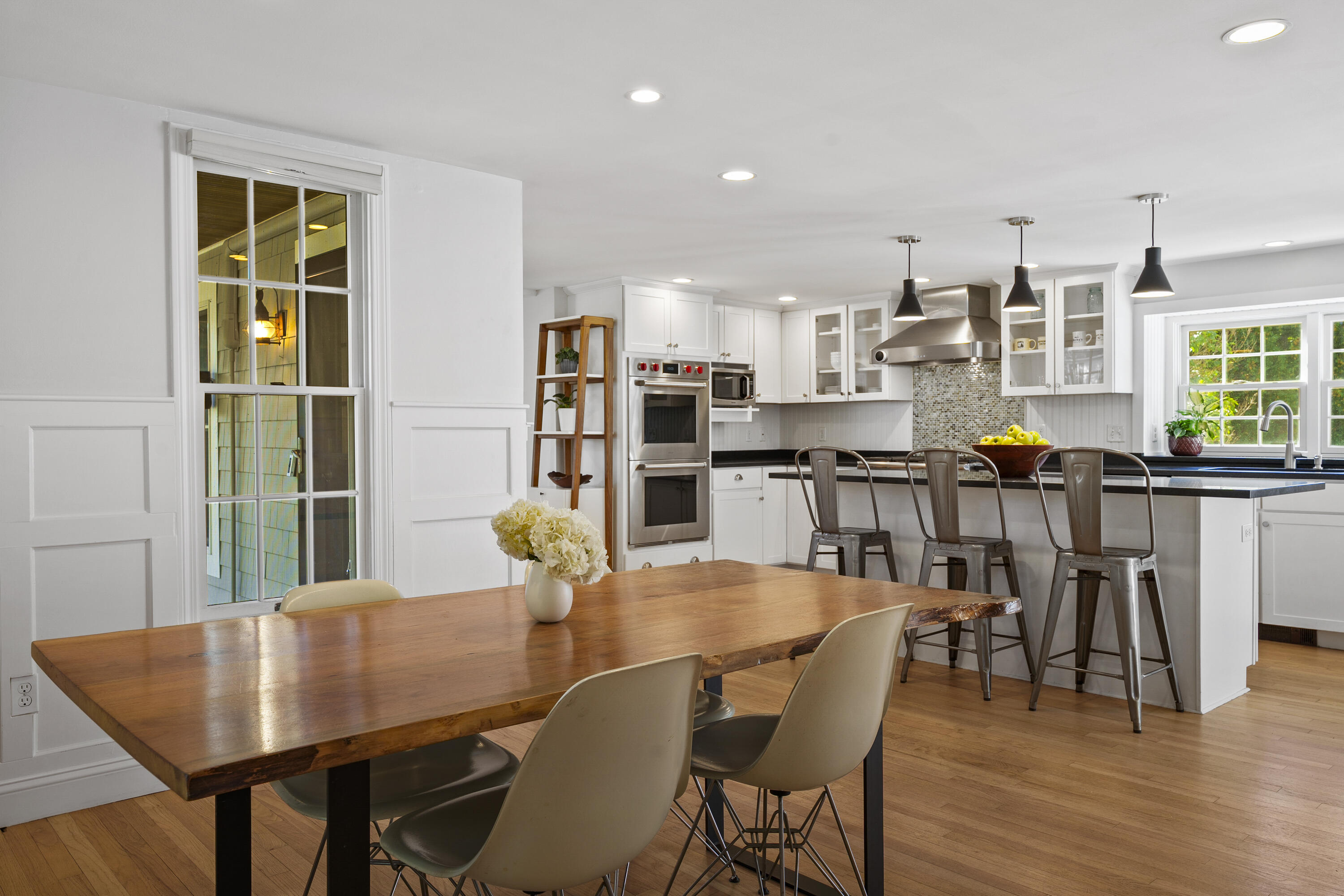 20 Littlejohn Road Cape Elizabeth, ME 04107 - Photo 10 of 47 133_20 Littlejohn Rd_Morneau Studios_Pri