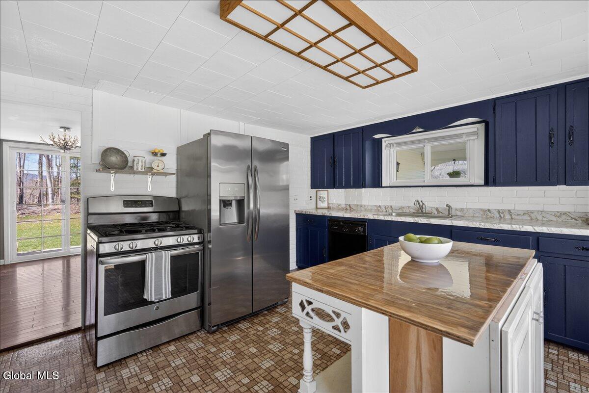 167 Cronin Road Queensbury, NY 12804 - Photo 13 of 30 24-167 CRONIN-24