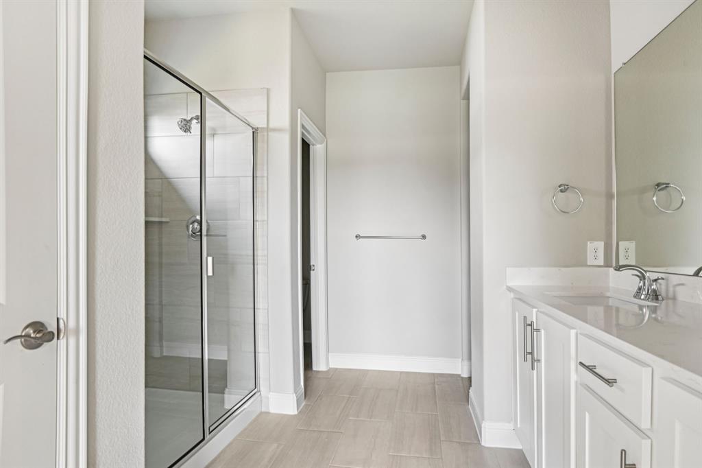 2629 Grand Cyn Street Anna, TX 75409 - Photo 25 of 40 Photo is not of the actual home, but is an inspirational photo of builder’s model home and may depict options, furnishings, and/or decorator features that are not included.