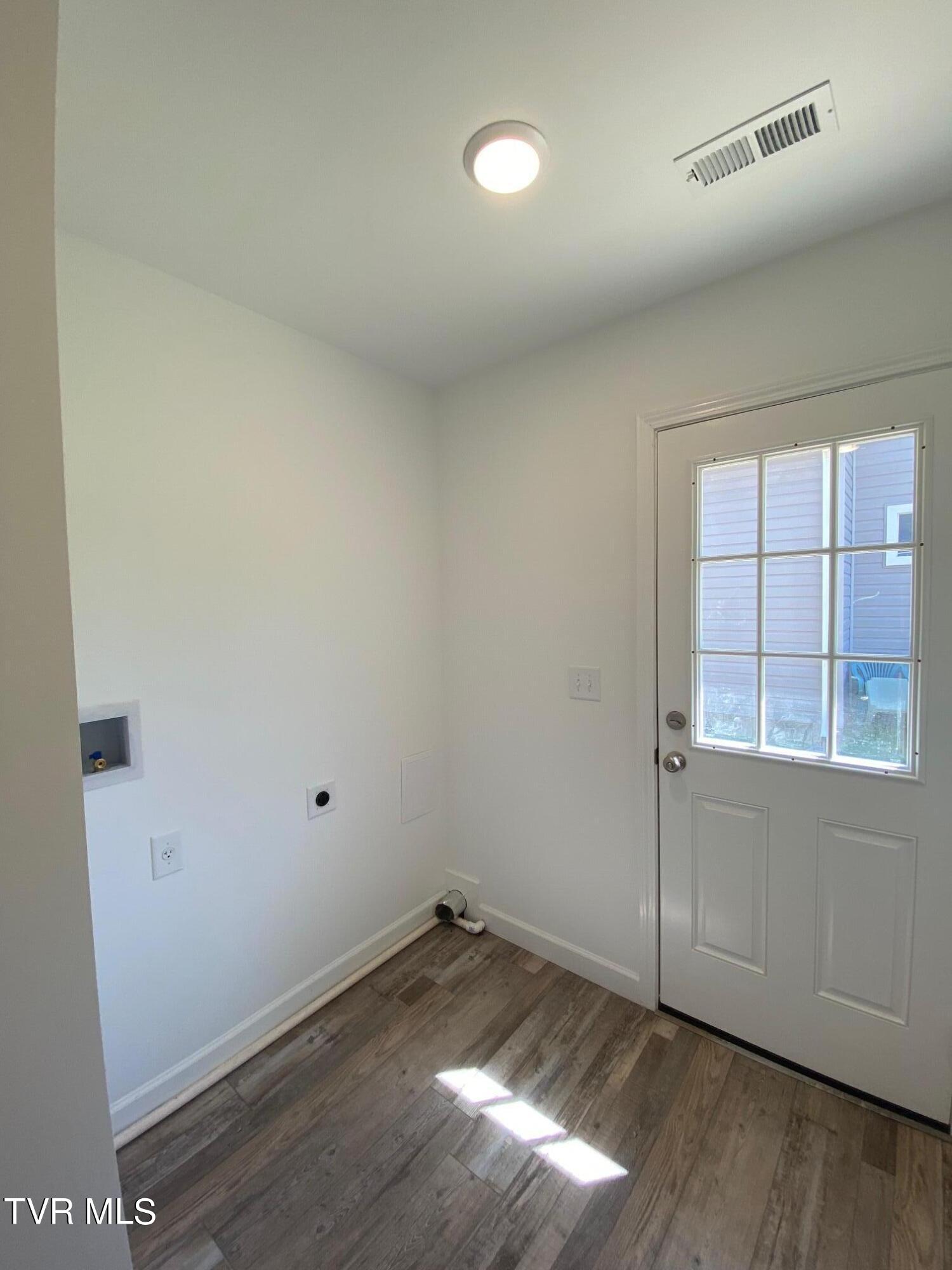 827 Hamilton Street Johnson City, TN 37604 - Photo 21 of 32 IMG_0698