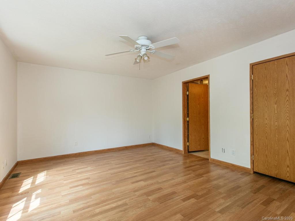 79 Edwards Road Fairview, NC 28730 - Photo 15 of 36 Gallery Image 15