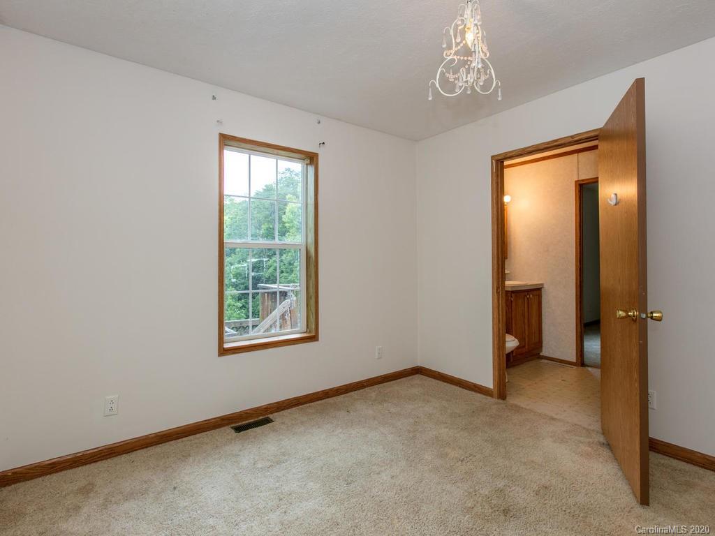 79 Edwards Road Fairview, NC 28730 - Photo 24 of 36 Gallery Image 24