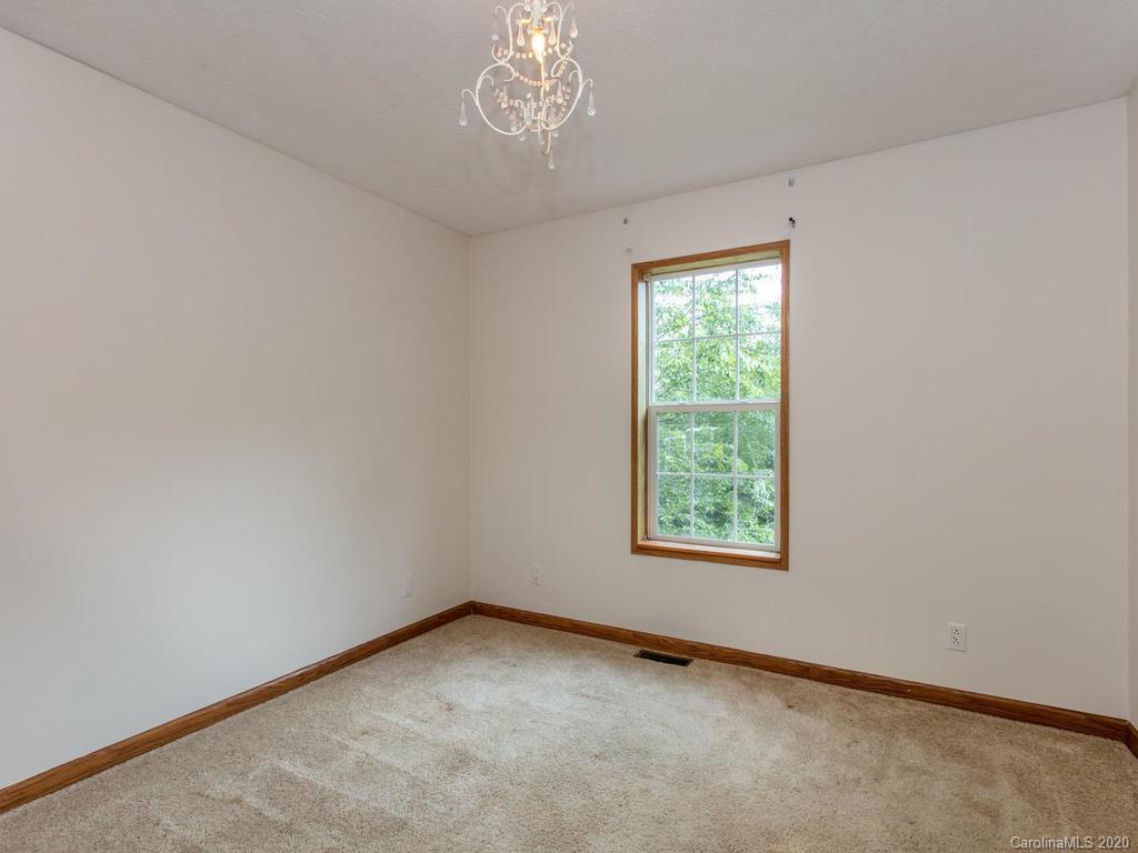 79 Edwards Road Fairview, NC 28730 - Photo 26 of 36 Gallery Image 26