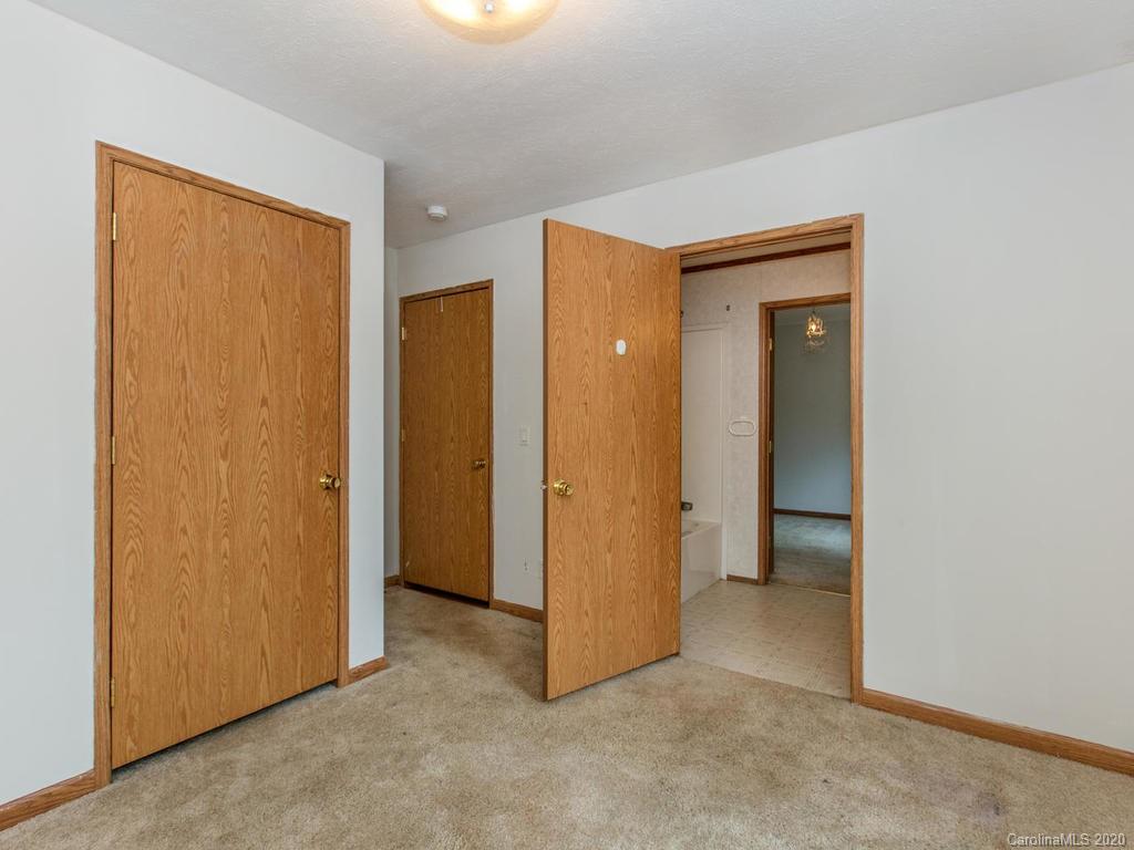 79 Edwards Road Fairview, NC 28730 - Photo 29 of 36 Gallery Image 29