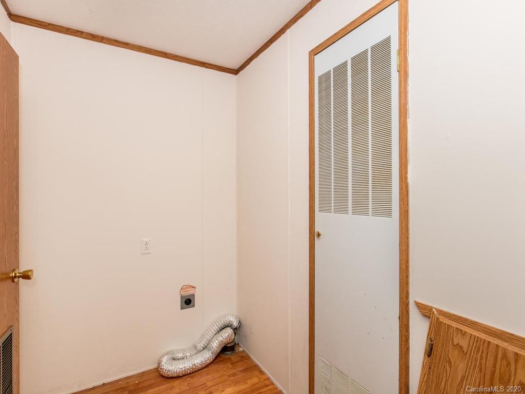 79 Edwards Road Fairview, NC 28730 - Photo 30 of 36 Gallery Image 30