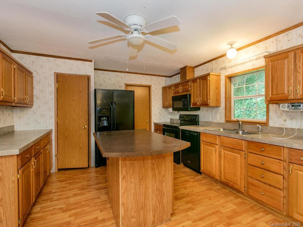 79 Edwards Road Fairview, NC 28730 - Photo 7 of 36 Gallery Image 7
