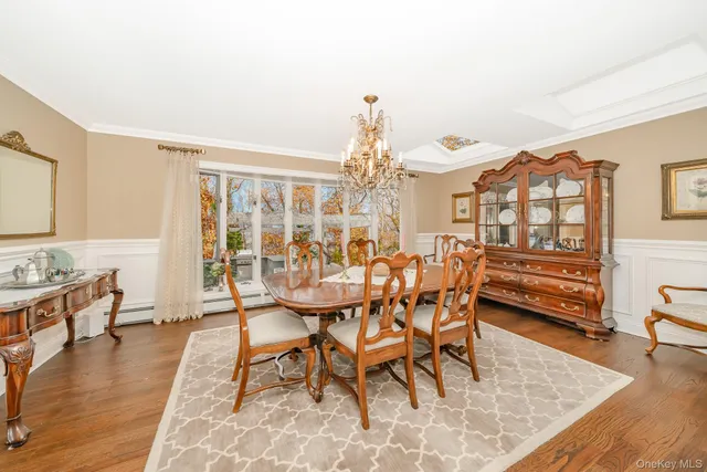 $1,300,000 | 17 Thide Court, Smithtown, NY 11787