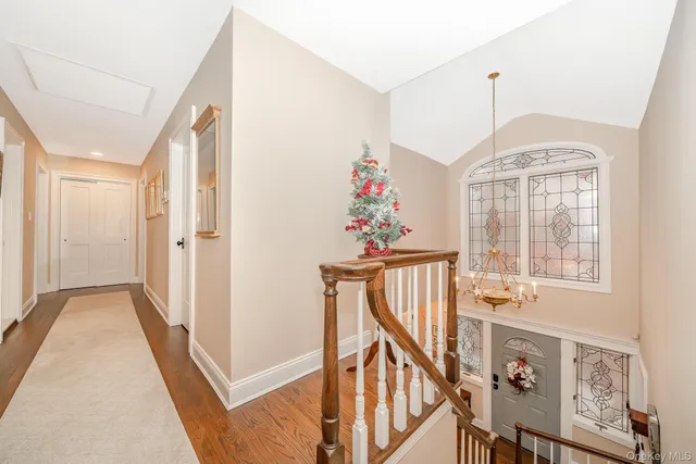 $1,300,000 | 17 Thide Court, Smithtown, NY 11787