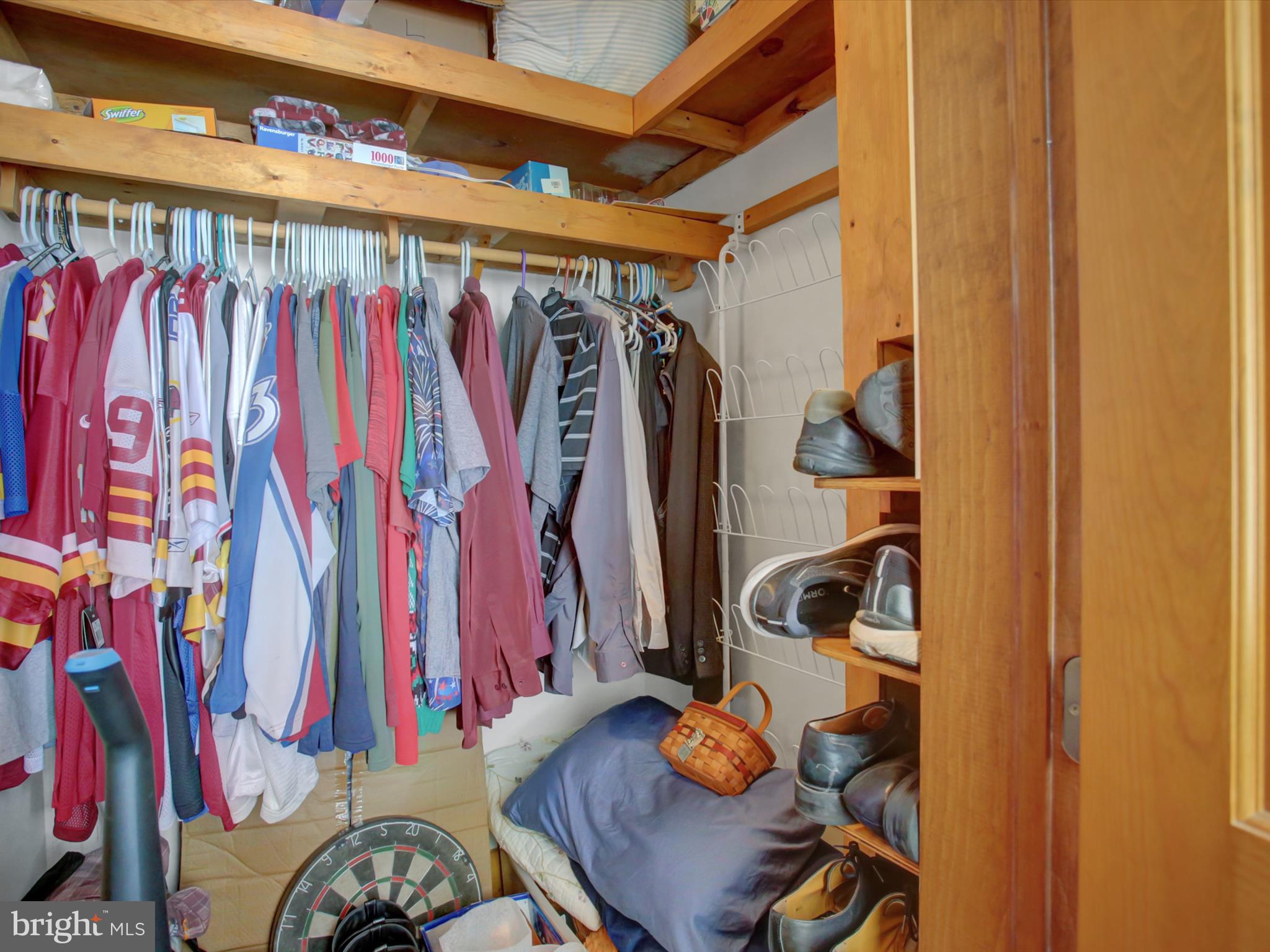 208 Hamilton Avenue Waynesboro, PA 17268 - Photo 31 of 54 Separate walk in closet