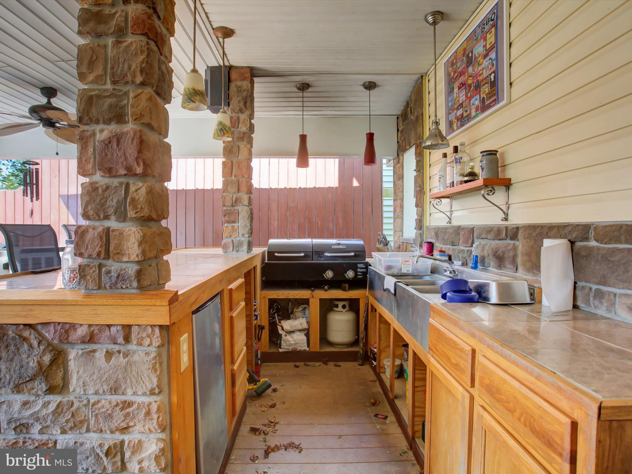 208 Hamilton Avenue Waynesboro, PA 17268 - Photo 43 of 54 Outdoor kitchen