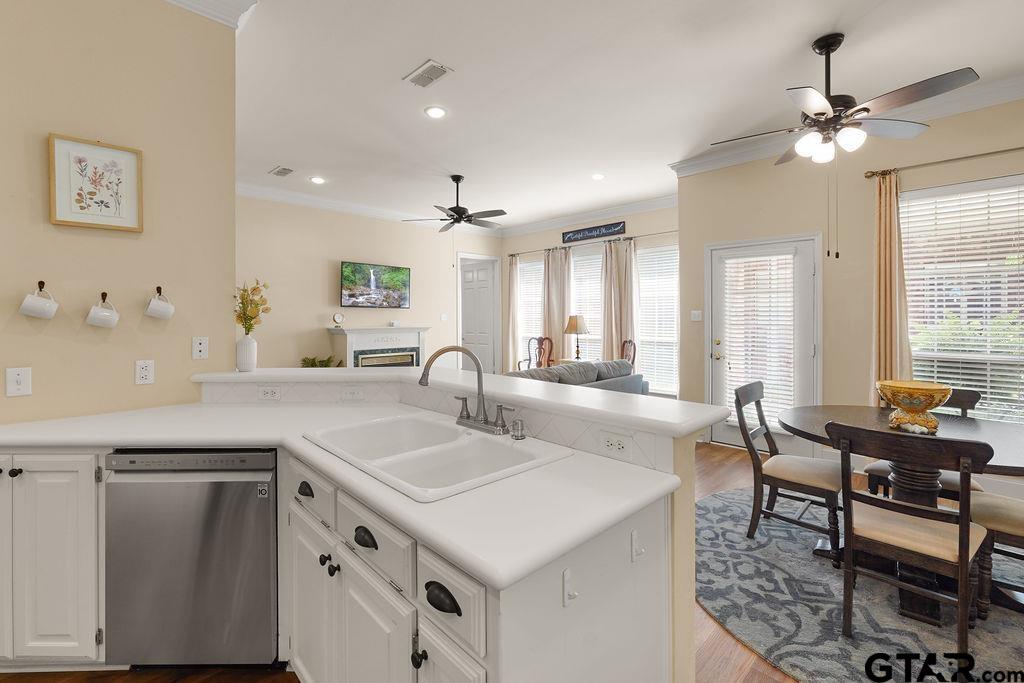 2210 Homestead Lane Tyler, TX 75701 - Photo 10 of 26