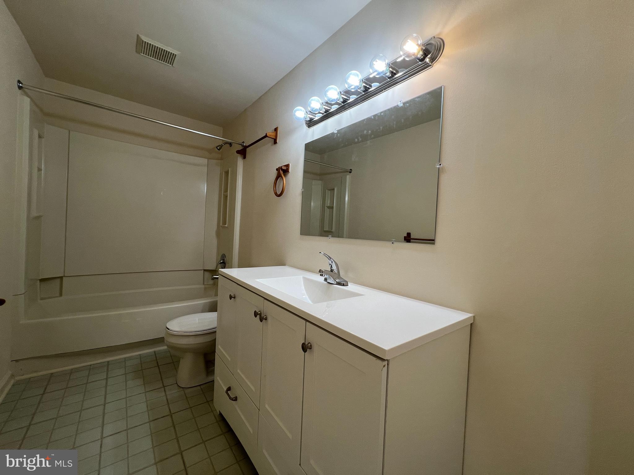 8916 Footed Ridge Columbia, MD 21045 - Photo 21 of 29 2nd full bath