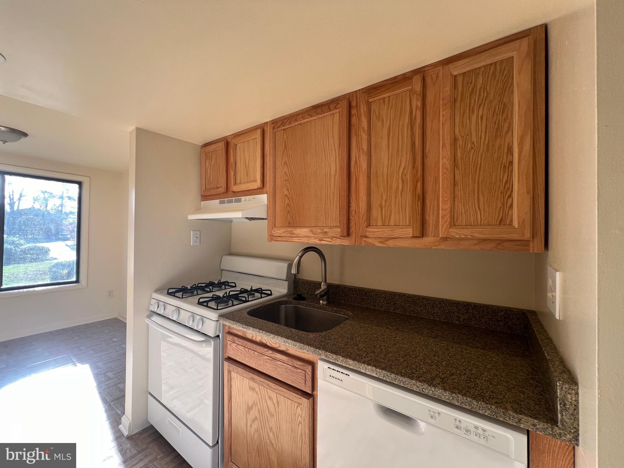 8916 Footed Ridge Columbia, MD 21045 - Photo 5 of 29