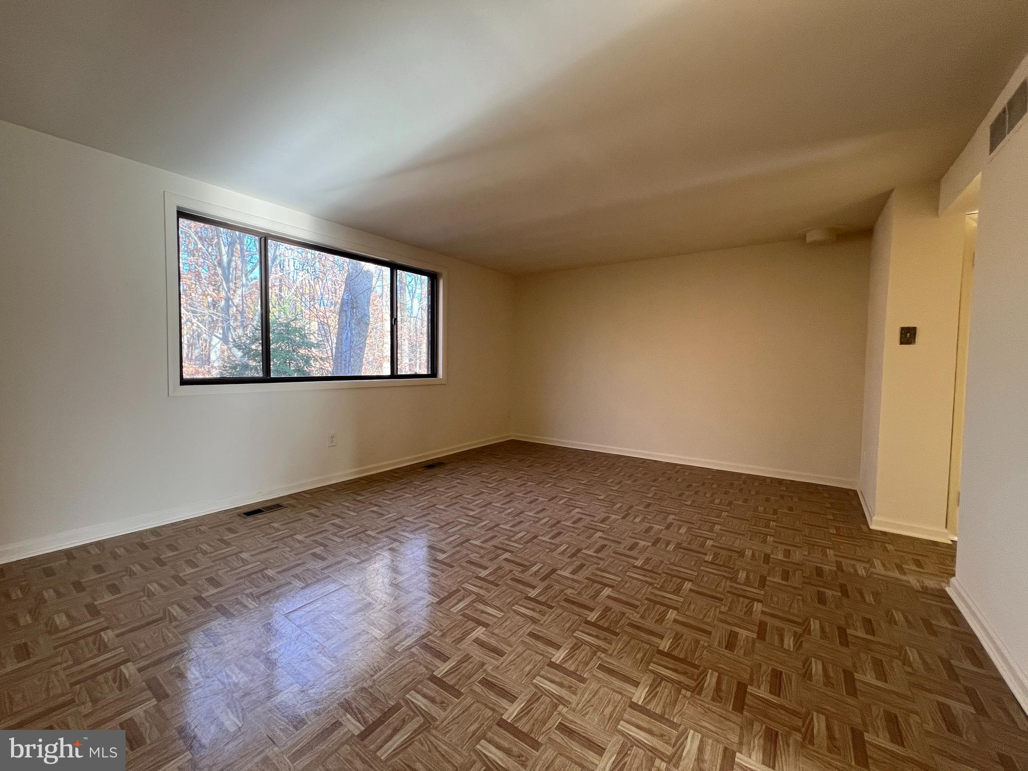 8916 Footed Ridge Columbia, MD 21045 - Photo 7 of 29