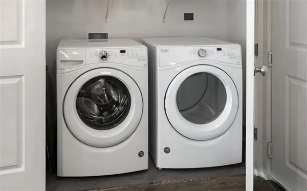 $1,917 | 1010 West Peachtree Street Northwest, Unit 450, Atlanta, GA 30309